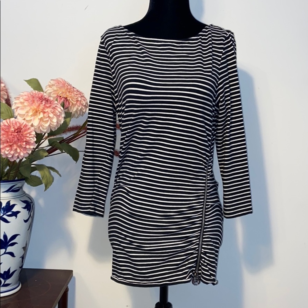 Michael Kors tunic blouse, zip side, size large